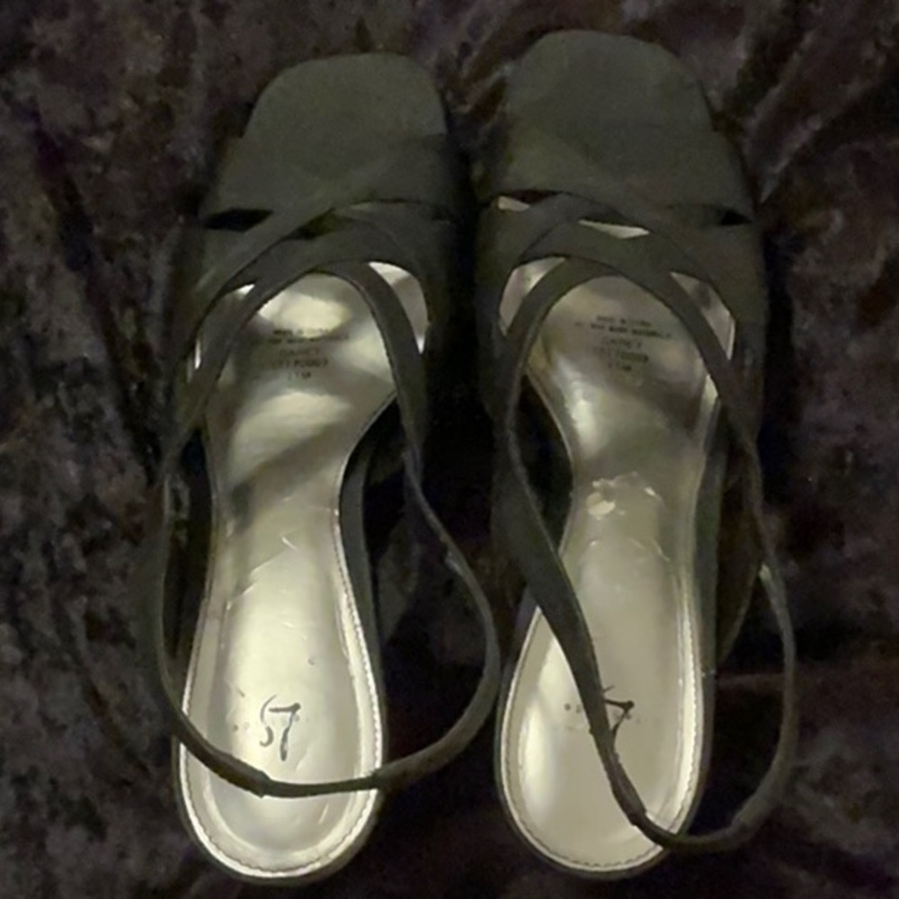 Life Stride Black Heels Classic Design, Size 11